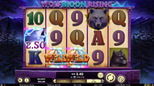 Wolf Moon Rising by Free Slots 247